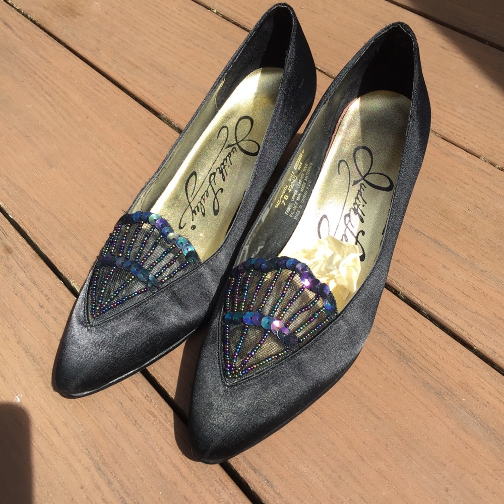 Judith Lesley Vintage Low Heels!